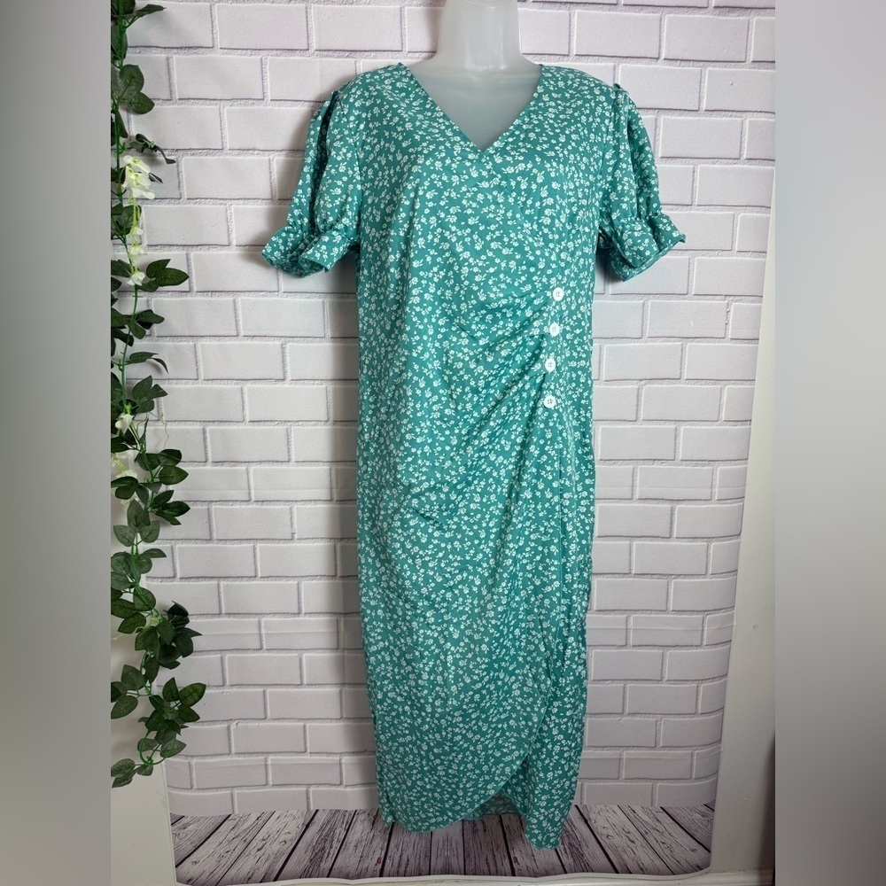 SHEIN woman Floral short sleeve Green Dress/ size L